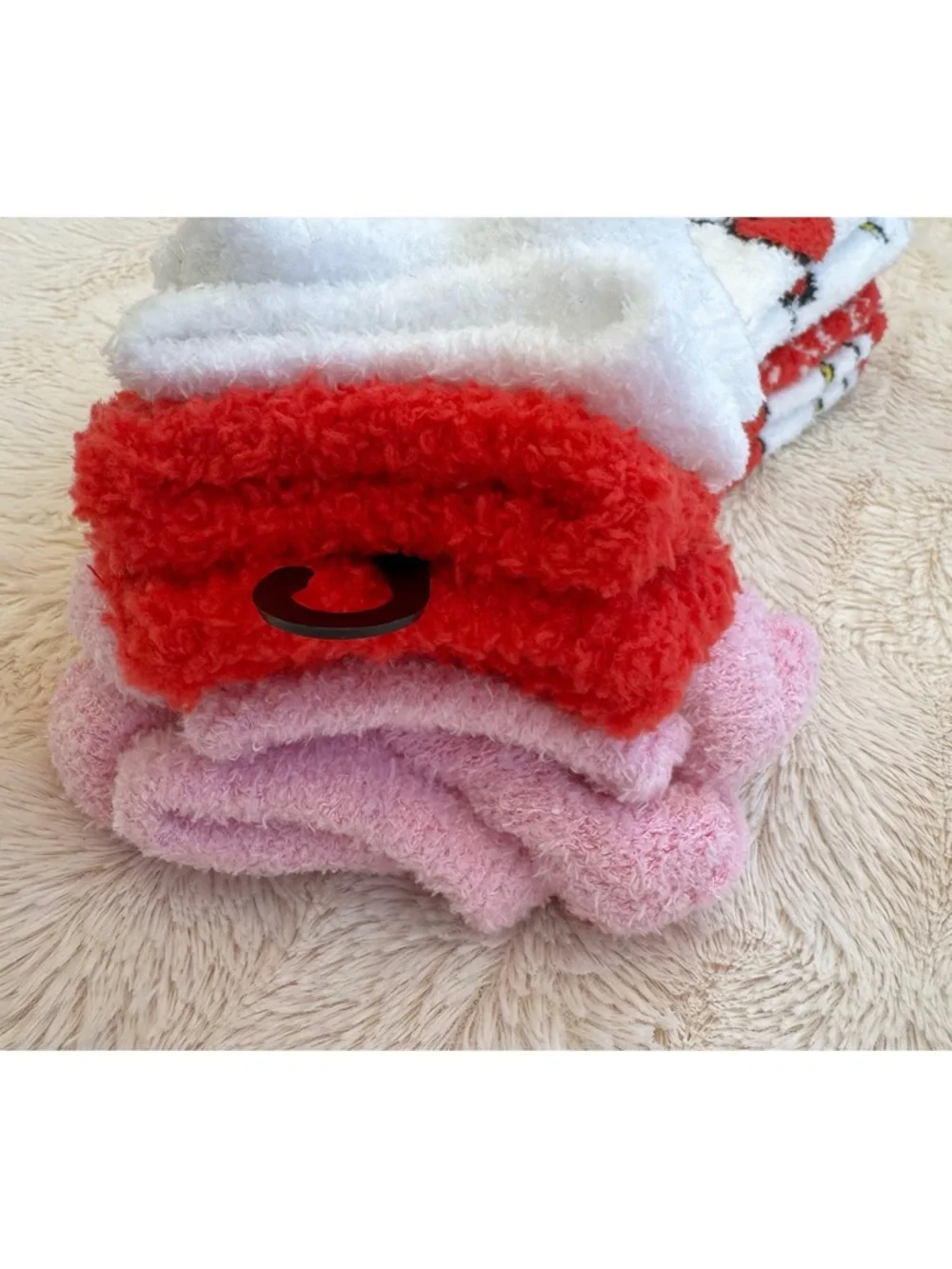 NEW Sanrio Hello Kitty Pack of 3 Valentine’s Day Gift Plush Socks - Picture 10 of 17